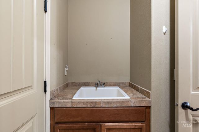 1703 W Par Ct., Eagle, ID 83616