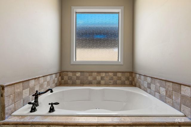 1703 W Par Ct., Eagle, ID 83616