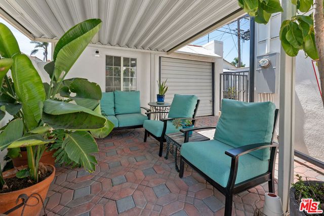 1262 W 80th Street, Los Angeles, CA 90044