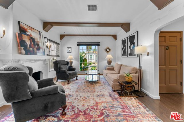 1262 W 80th Street, Los Angeles, CA 90044