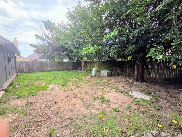 5216 E 90th Street, Tulsa, OK 74137