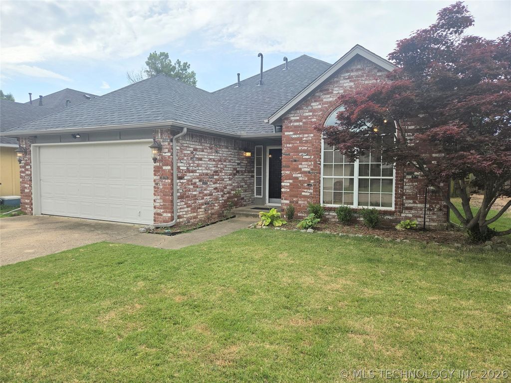 5216 E 90th Street, Tulsa, OK 74137