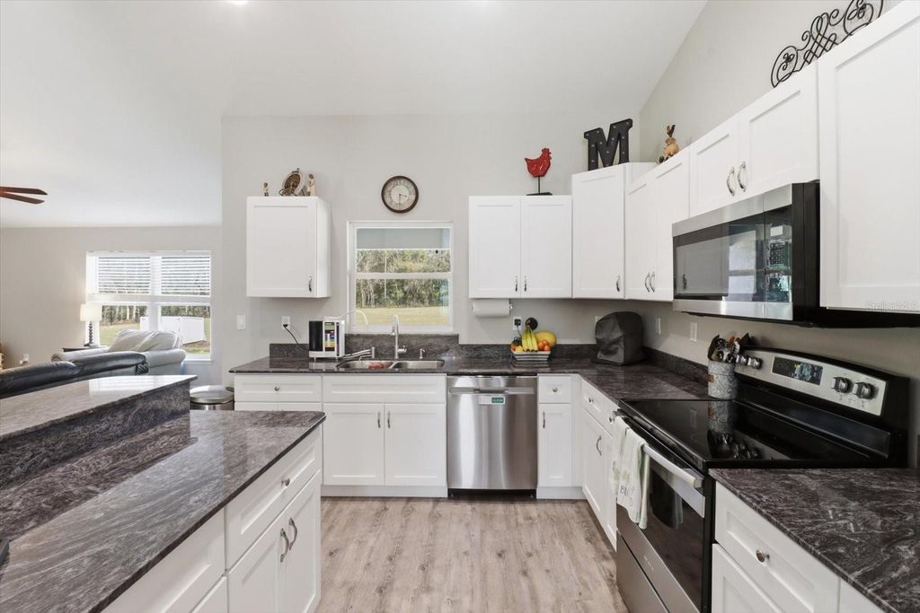 Image 19 of property listing at 8199 SW 129TH TERRACE ROAD, Dunnellon, FL 34432