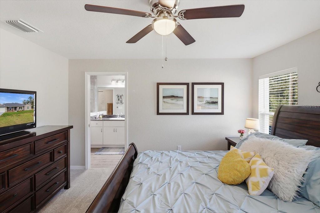 Image 26 of property listing at 8199 SW 129TH TERRACE ROAD, Dunnellon, FL 34432