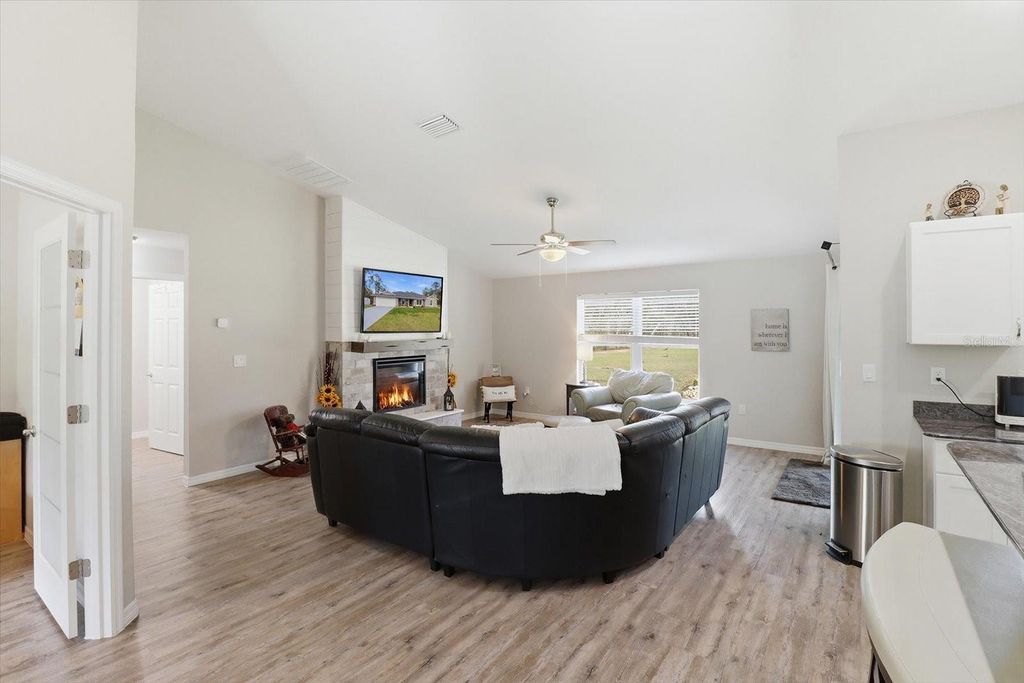 Image 9 of property listing at 8199 SW 129TH TERRACE ROAD, Dunnellon, FL 34432