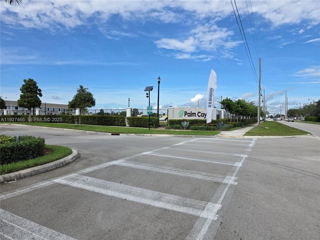 271 NE 16th St 271, Florida City, FL 33034