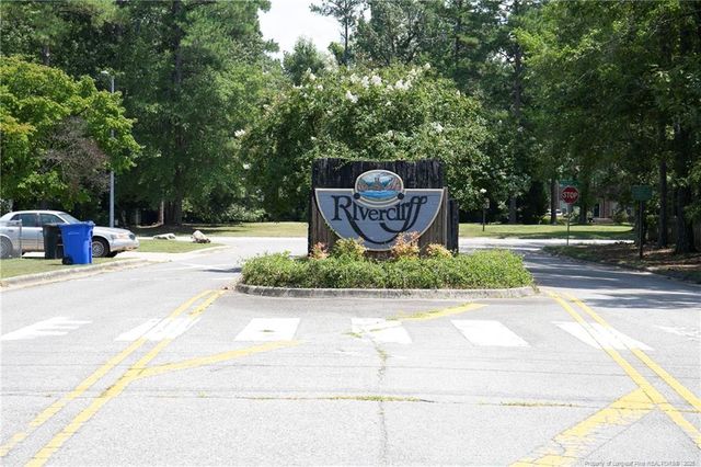 2740 Rivercliff Road, Fayetteville, NC 28301