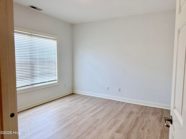 1936 Tara Court 104, Greenville, NC 27858