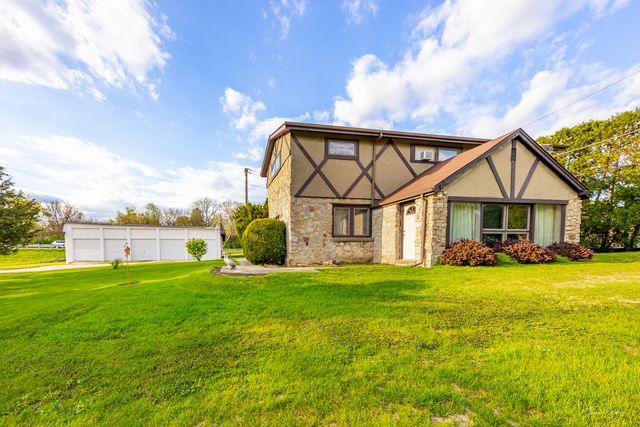 4703 Garfield Avenue, Lisle, IL 60532