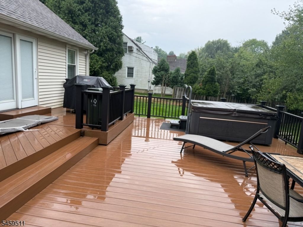 456 Bayberry Ln, Mountainside Boro, NJ 07092 — photo 2