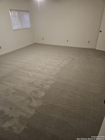 2117 Farmsville, San Antonio, TX 78245