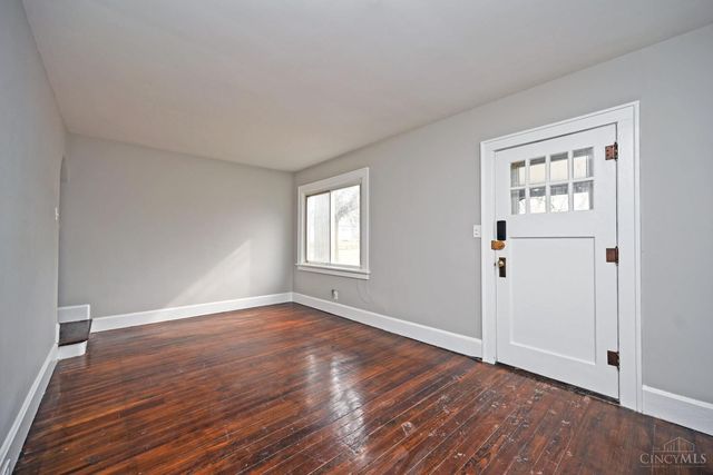 1838 De Armand Avenue, North College Hill, OH 45239