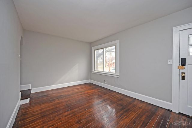 1838 De Armand Avenue, North College Hill, OH 45239