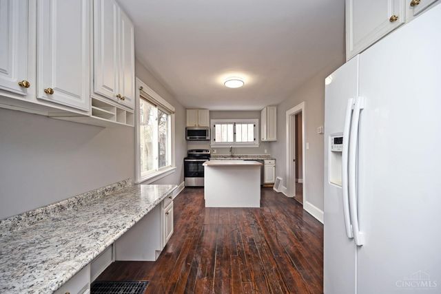 1838 De Armand Avenue, North College Hill, OH 45239