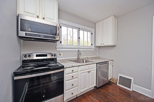 1838 De Armand Avenue, North College Hill, OH 45239