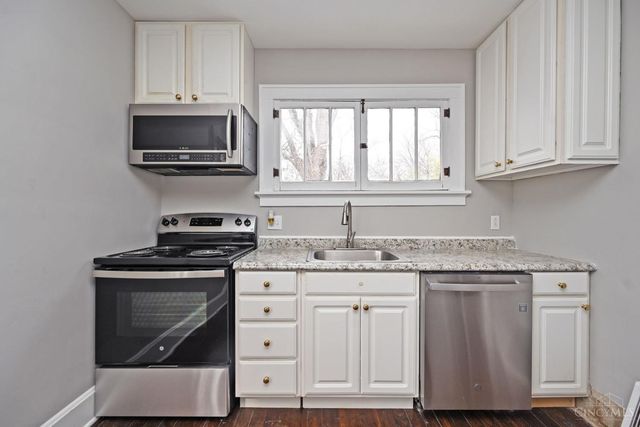 1838 De Armand Avenue, North College Hill, OH 45239