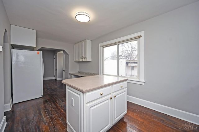 1838 De Armand Avenue, North College Hill, OH 45239