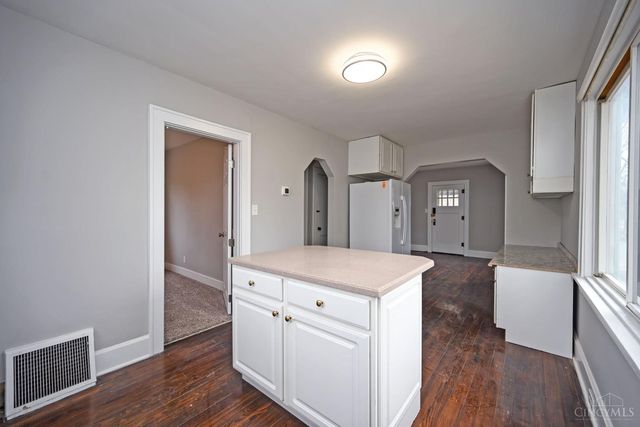 1838 De Armand Avenue, North College Hill, OH 45239