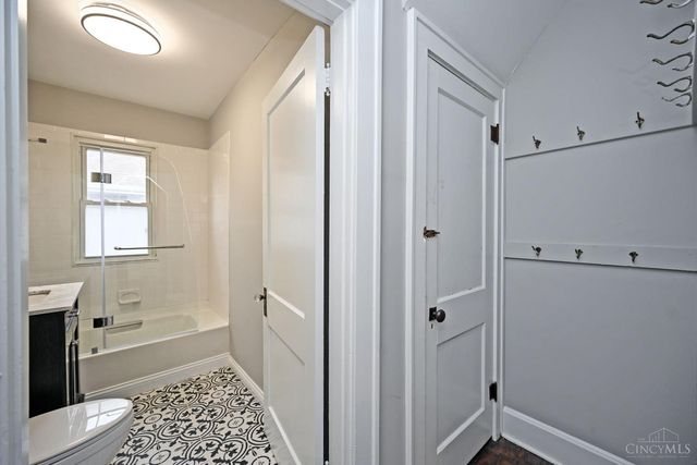 1838 De Armand Avenue, North College Hill, OH 45239