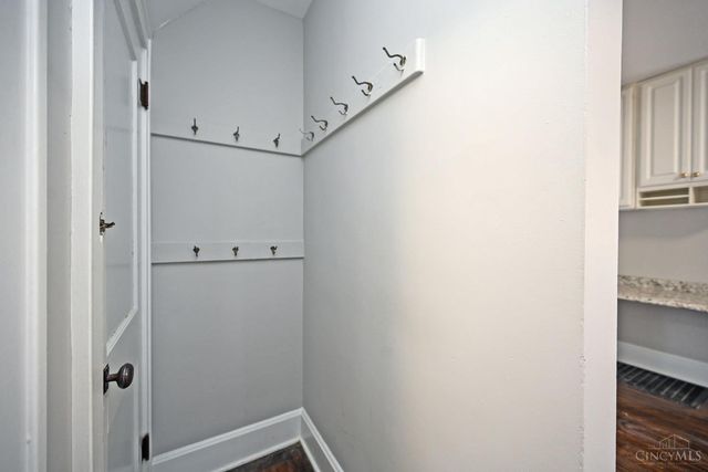 1838 De Armand Avenue, North College Hill, OH 45239