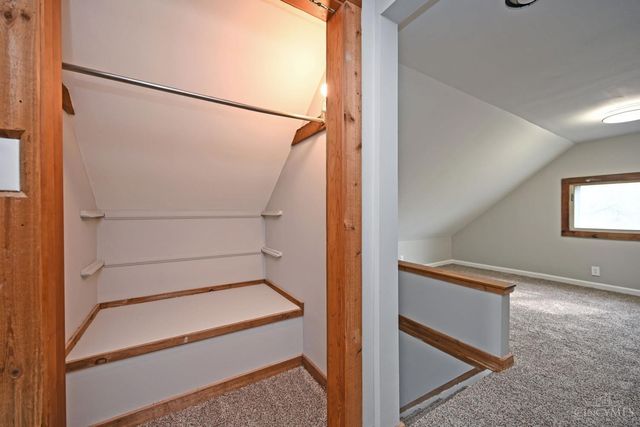 1838 De Armand Avenue, North College Hill, OH 45239