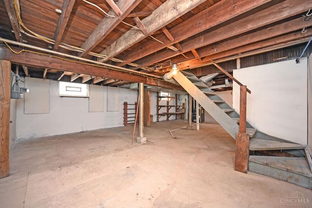 1838 De Armand Avenue, North College Hill, OH 45239