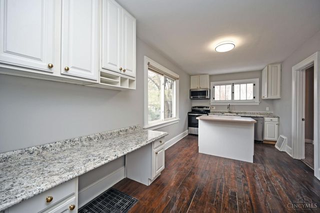 1838 De Armand Avenue, North College Hill, OH 45239