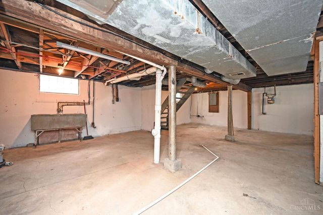 1838 De Armand Avenue, North College Hill, OH 45239