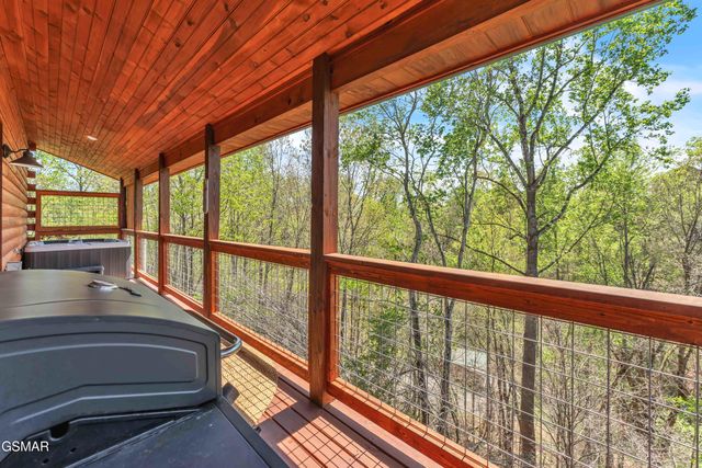 634 Stockton Drive, Sevierville, TN 37876