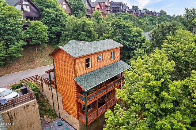 634 Stockton Drive, Sevierville, TN 37876