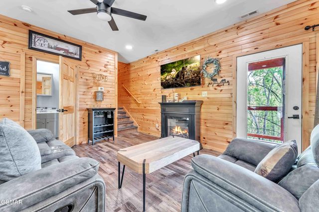 634 Stockton Drive, Sevierville, TN 37876