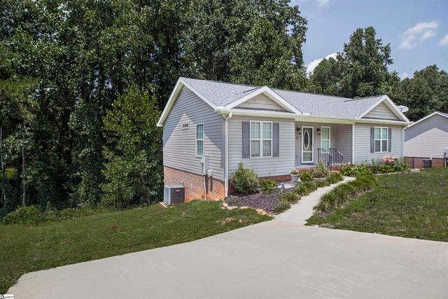 119 Nicholas Court, Easley, SC 29640