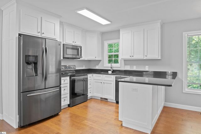 119 Nicholas Court, Easley, SC 29640