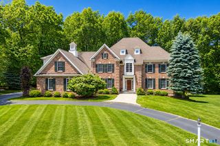 14 Scarborough Drive, Avon, CT 06001