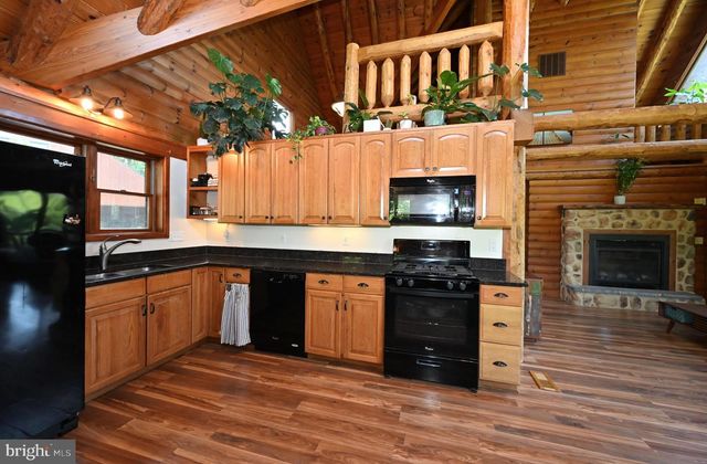 8051 OLD RECEIVER RD, Frederick, MD 21702