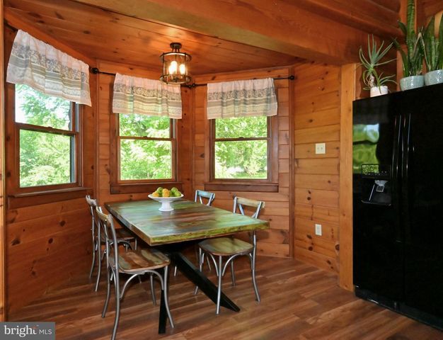 8051 OLD RECEIVER RD, Frederick, MD 21702