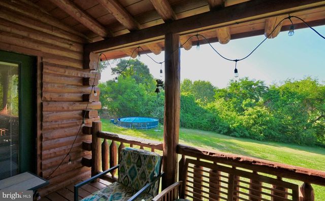 8051 OLD RECEIVER RD, Frederick, MD 21702