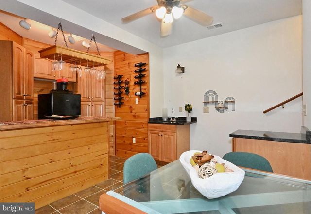 8051 OLD RECEIVER RD, Frederick, MD 21702