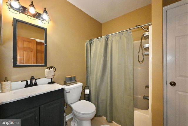 8051 OLD RECEIVER RD, Frederick, MD 21702