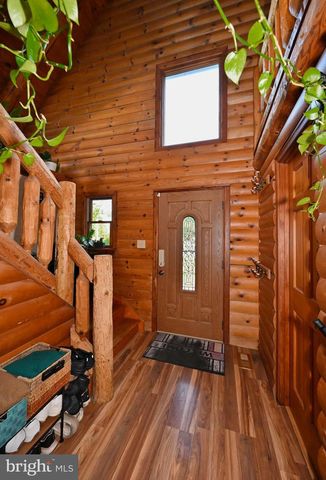 8051 OLD RECEIVER RD, Frederick, MD 21702