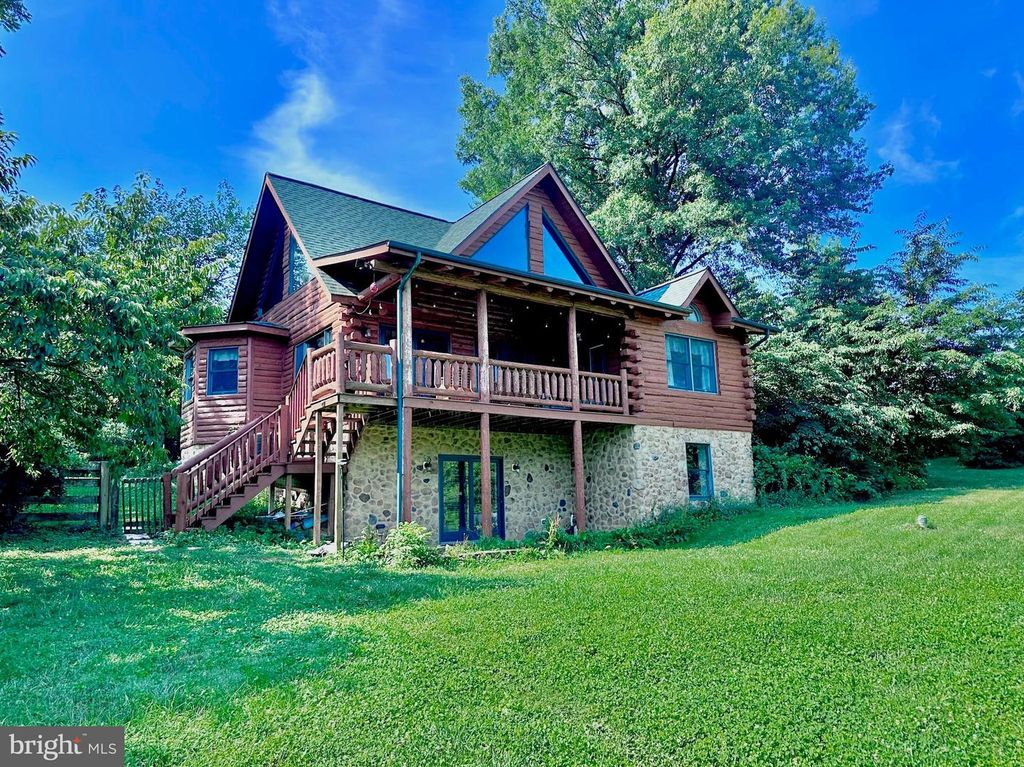 8051 OLD RECEIVER RD, Frederick, MD 21702