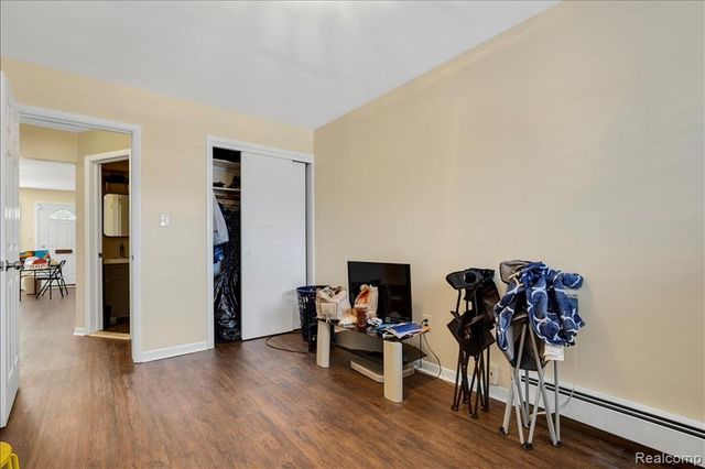 22444 Kelly Road 11, Eastpointe, MI 48021