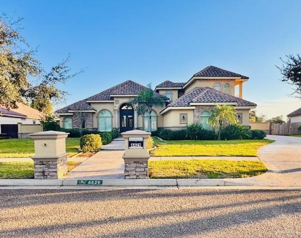 4429 Waters Edge Street, Harlingen, TX 78552