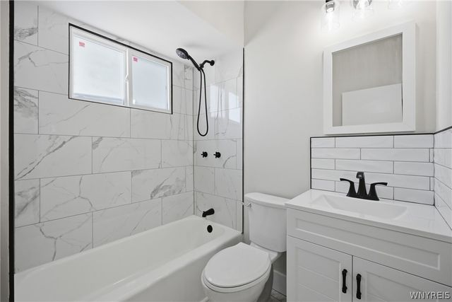 36 Krakow Street, Buffalo, NY 14206