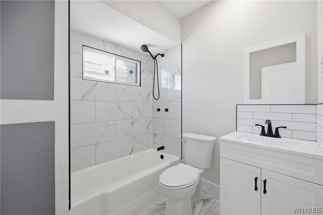 36 Krakow Street, Buffalo, NY 14206