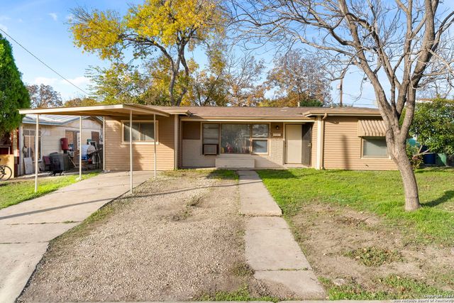 131 Savannah Dr, San Antonio, TX 78213