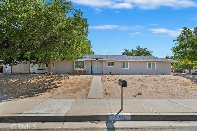 13671 Westwood Drive, Victorville, CA 92395