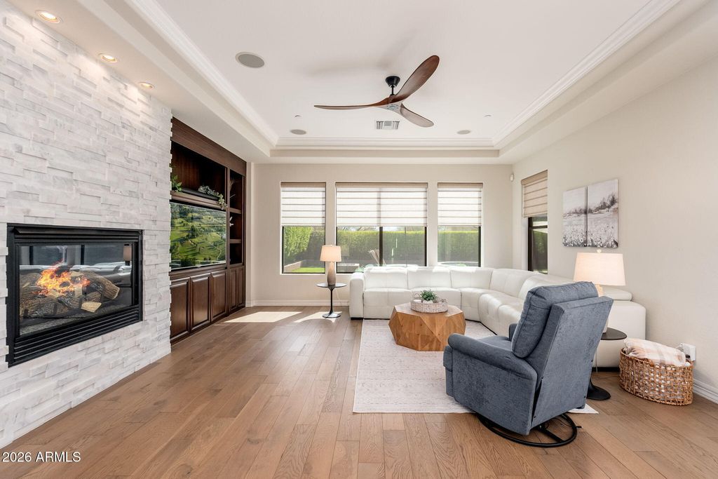 Image 10 of property listing at 9705 E MOUNTAIN PEAK Drive, Scottsdale, AZ 85255