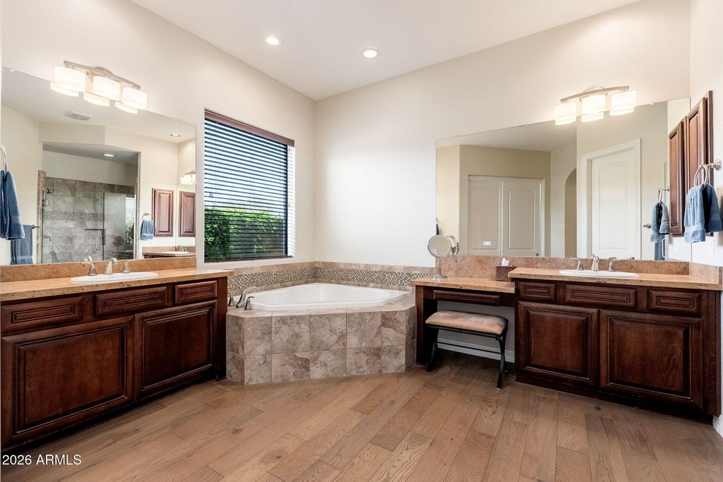 Image 20 of property listing at 9705 E MOUNTAIN PEAK Drive, Scottsdale, AZ 85255