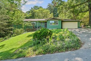 1982 Greenview Drive, Fayetteville, AR 72701
